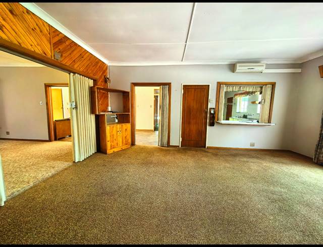 4 BEDROOM HOUSE FOR SALE IN SASOLBURG EXT 23